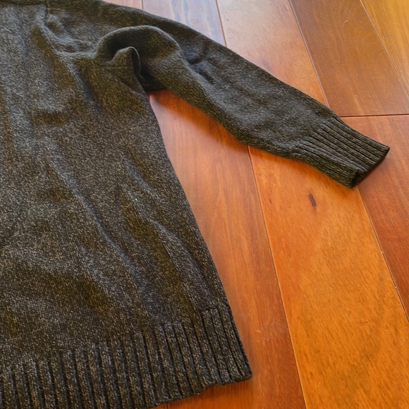 DENIM & CO CHARCOAL SWEATER - Picture 11 of 11